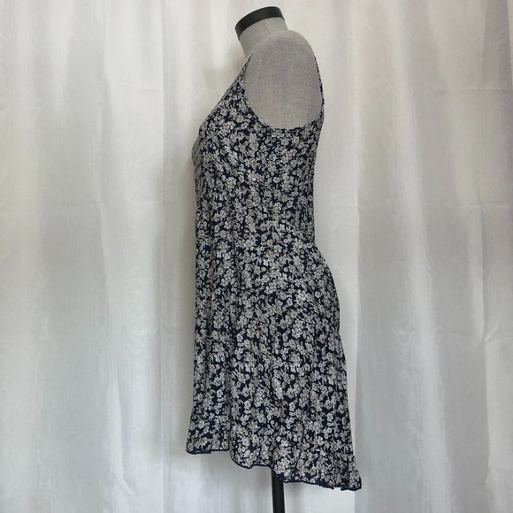 Miss Daisy Flower Summer Dress - Picture 2 of 9